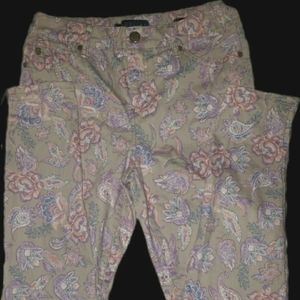 Tan floral Bandolino jeans - Size 6